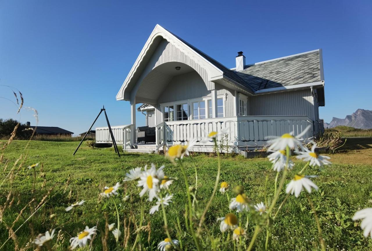 Banpim Beachside Lofoten Рамберг Екстериор снимка